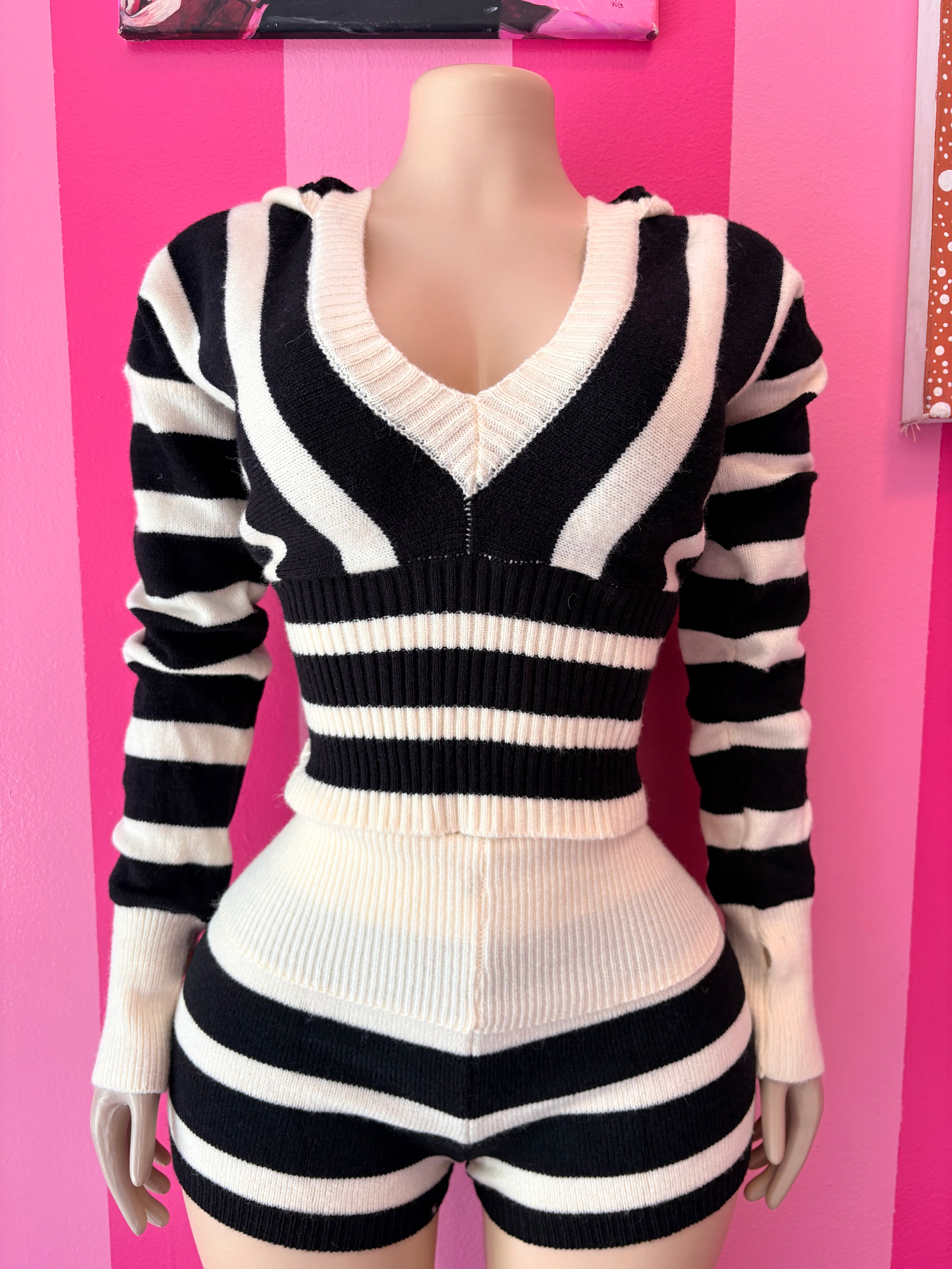 Black & White Striped 2-piece Long sleeve Set